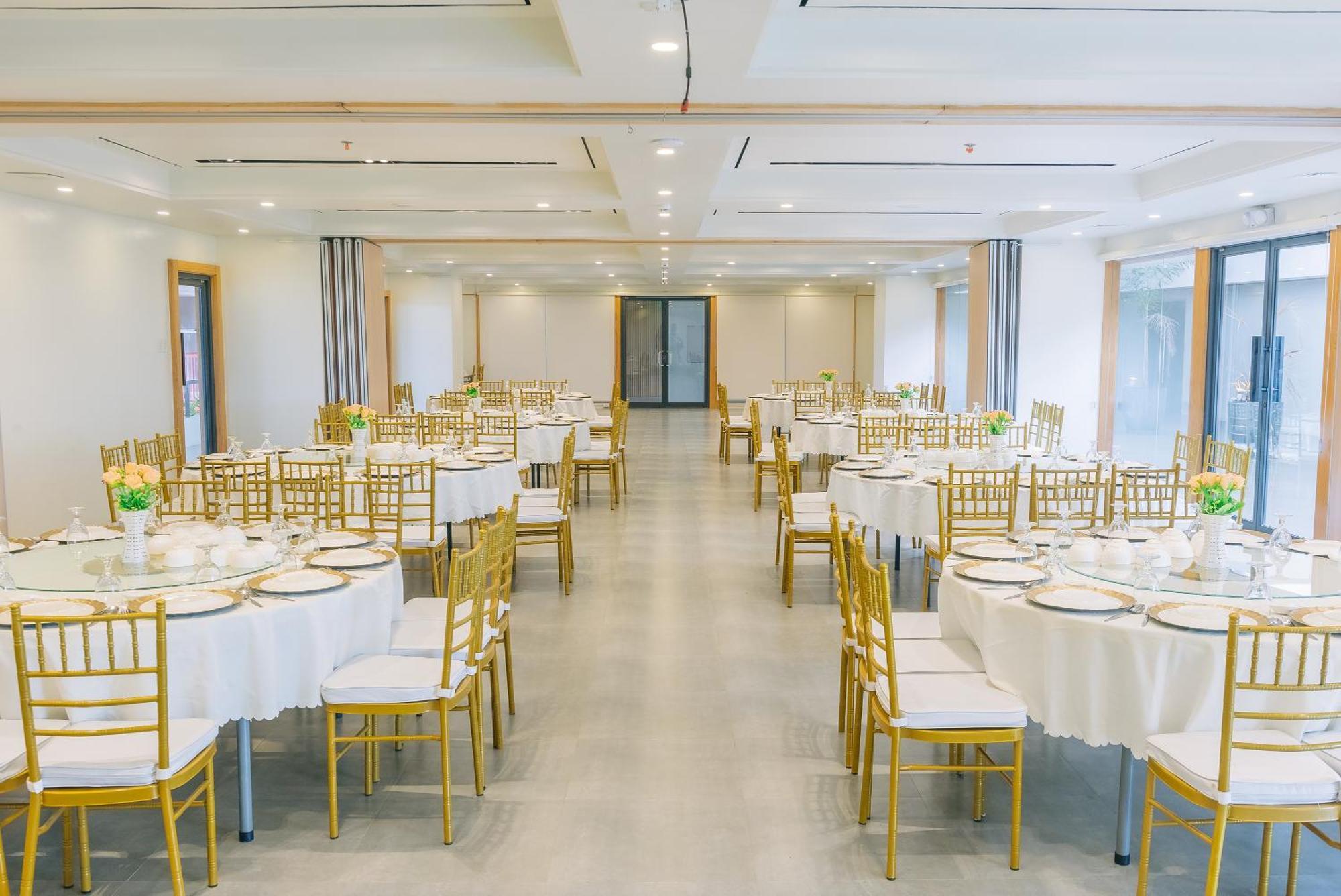 Levo Hotel Urdaneta Buitenkant foto