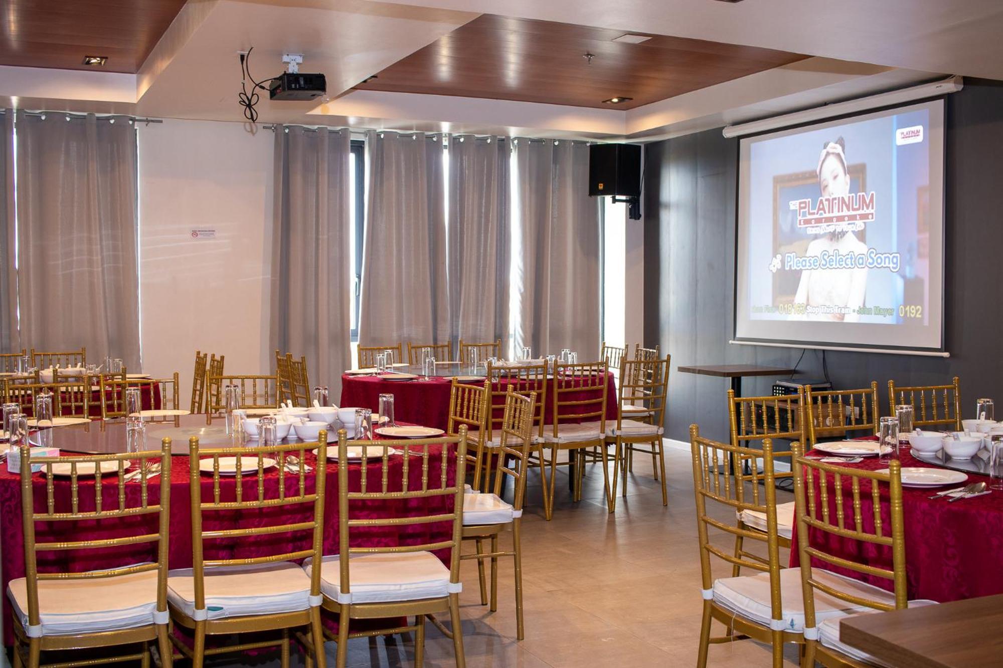 Levo Hotel Urdaneta Buitenkant foto
